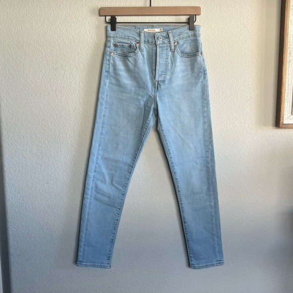 Levi’s wedgie skinny stretch light wash size 25 - Picture 4 of 10